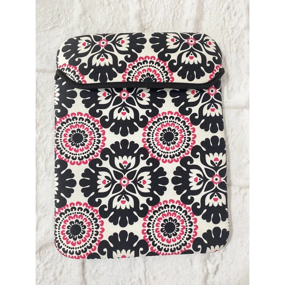 Thirty One (31) Bags Tote Tablet Ipad Kindle Nook Case Black White Pink Print